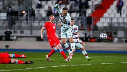 v体育-若塔又进头球 C罗破4场球荒 葡萄牙逆转卢森堡