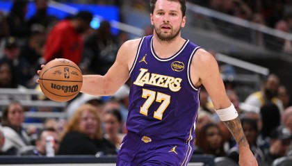 v站-联盟得分王！东契奇本季场均爆轰33.5分 场均三分/罚球出手均最多