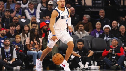 v站体育-超东契奇&amp;基德！瑞安·内姆哈德常规时间送出21次助攻 创队史纪录